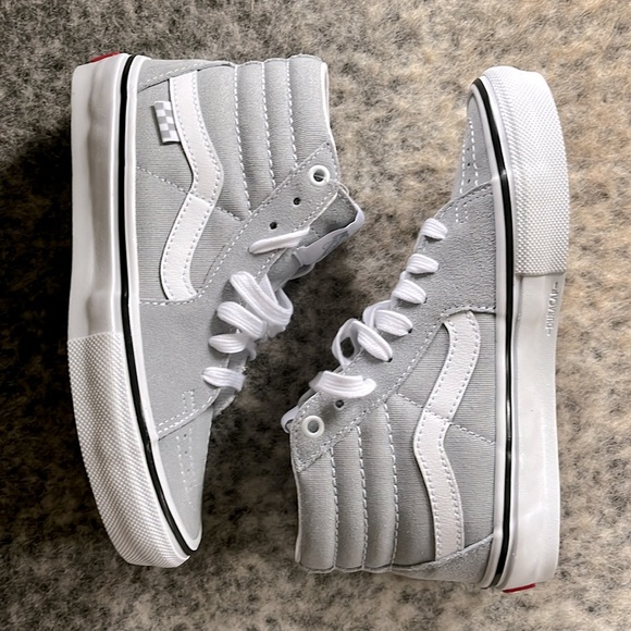 Vans Kids High-Top Sneakers - Gray and White - Picture 12 of 12